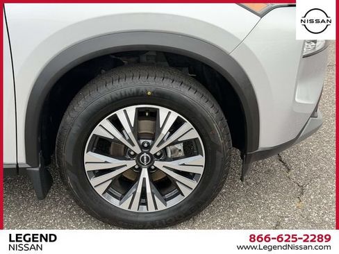 Certified 2023 Nissan Rogue SV AWD/4WD image 11