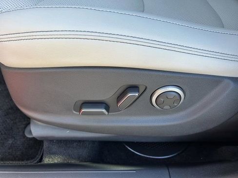 New 2026 Genesis GV70 2.5T Select image 25