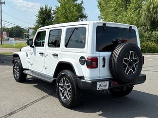Used 2024 Jeep Wrangler Unlimited Sahara w/ Technology Group AWD/4WD video 2