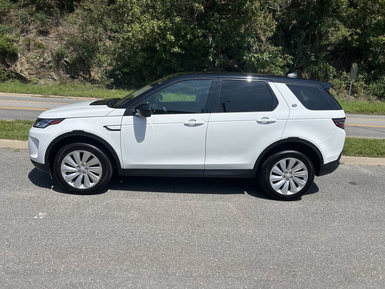 Used 2021 Land Rover Discovery Sport S AWD/4WD image 2
