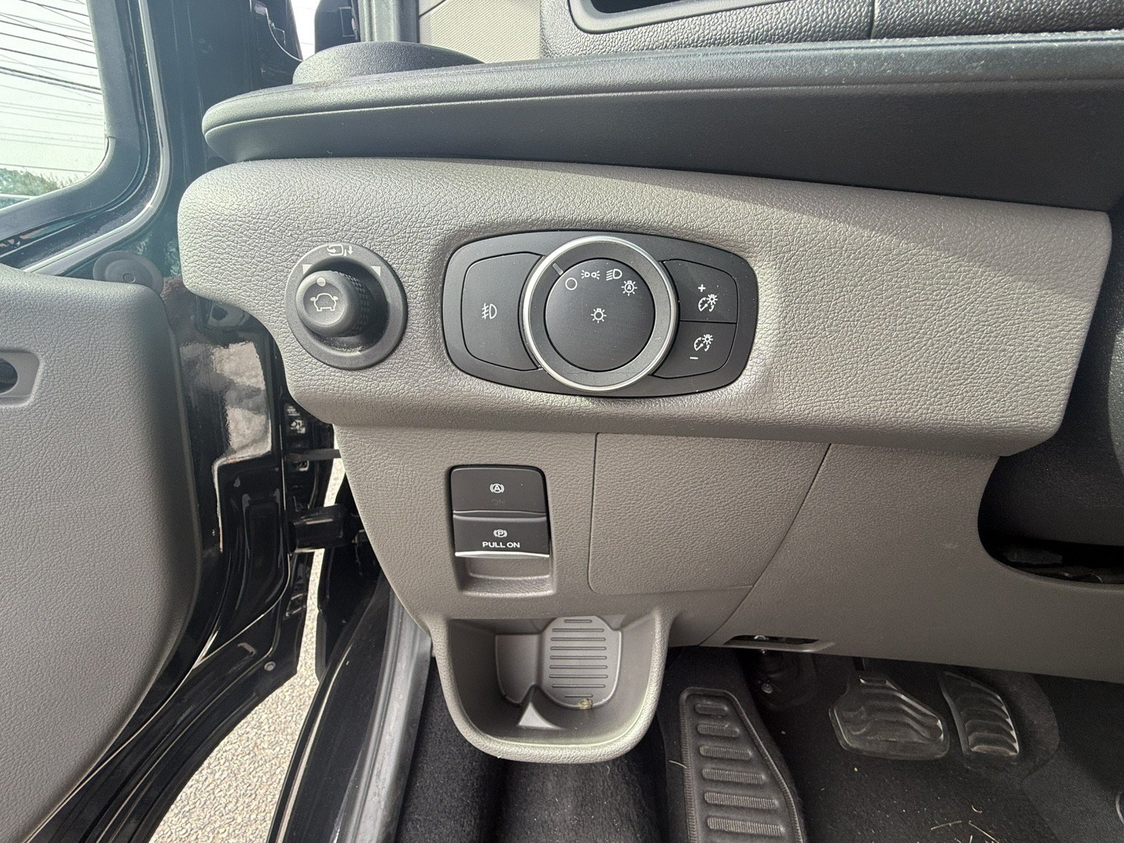 Used 2025 Ford Transit 350 XLT AWD/4WD image 22