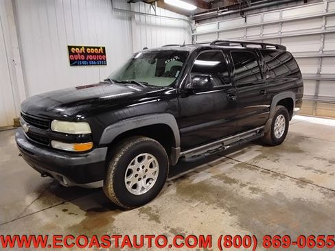 Used 2004 Chevrolet Suburban Z71 w/ Preferred Equipment Group image 4
