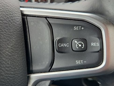 Used 2019 RAM 1500 Big Horn AWD/4WD image 39