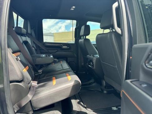 Used 2024 GMC Sierra 2500 AT4 w/ AT4 Premium Plus Package AWD/4WD image 16