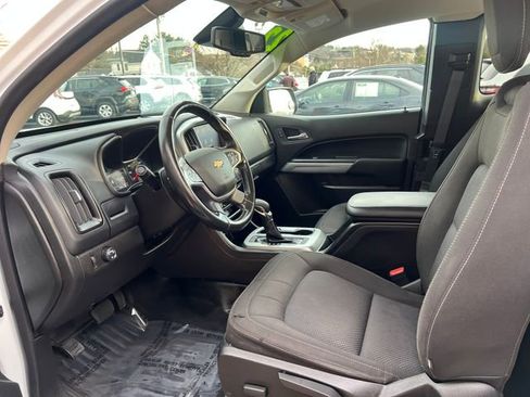 Used 2022 Chevrolet Colorado LT w/ Fleet Safety Package image 23