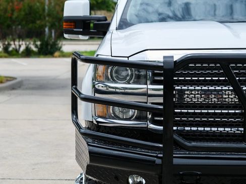 Used 2015 Chevrolet Silverado 3500 High Country w/ Duramax Plus Package AWD/4WD image 5