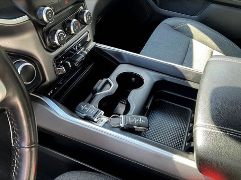 Used 2019 RAM 1500 Big Horn image 11