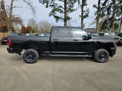 New 2025 RAM 2500 Tradesman w/ Safety Group AWD/4WD image 8