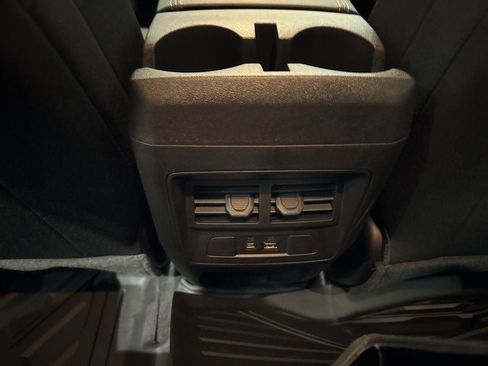 New 2025 GMC Canyon Elevation w/ Convenience Package image 19