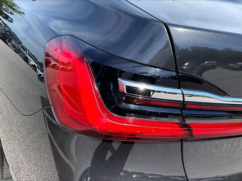 Used 2020 BMW 740i w/ Cold Weather Package RWD image 29
