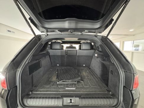 Used 2018 Land Rover Range Rover Sport HSE Dynamic image 19