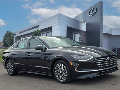 Used 2023 Hyundai Sonata Limited w/ Cargo Package