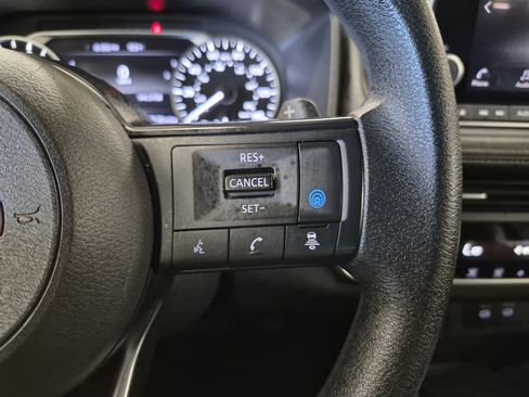 Used 2024 Nissan Rogue SV AWD/4WD image 26