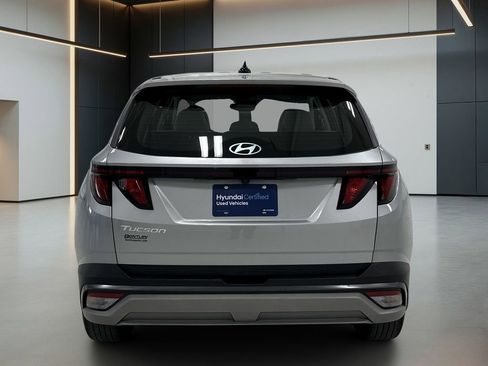 Certified 2025 Hyundai Tucson SE FWD image 4