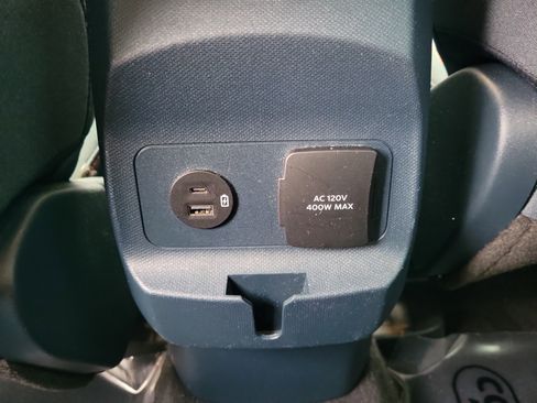 Used 2023 Ford Maverick XLT w/ XLT Luxury Package image 13