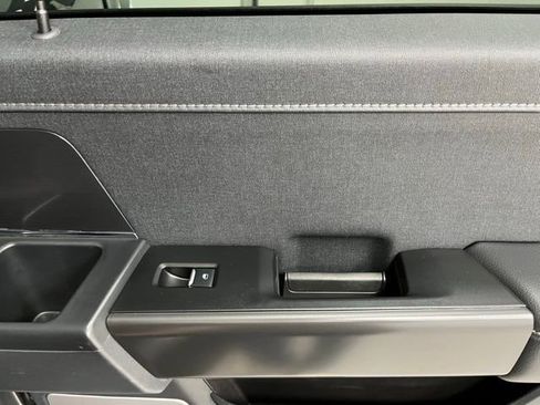 Used 2025 Ford F150 Lariat AWD/4WD image 51