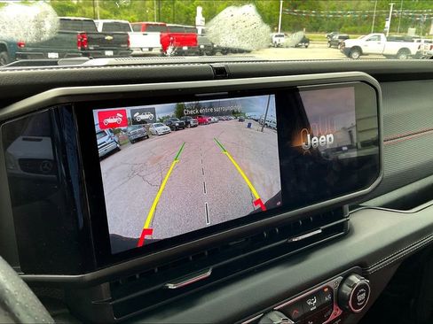 Used 2024 Jeep Wrangler Unlimited Rubicon 392 AWD/4WD image 23