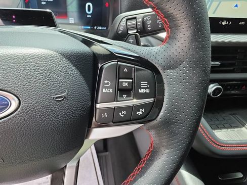 Used 2025 Ford Explorer ST AWD/4WD image 28