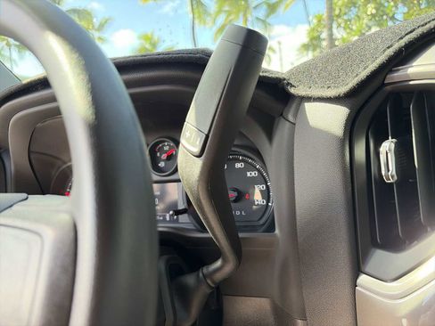 Used 2025 Chevrolet Silverado 1500 W/T image 20