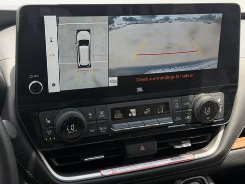 Certified 2025 Toyota Grand Highlander FWD image 18