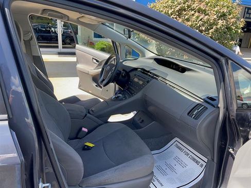 Used 2011 Toyota Prius One image 15