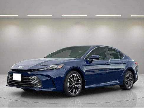 New 2026 Toyota Camry XLE image 6