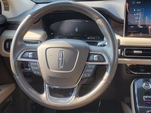 Used 2023 Lincoln Nautilus Reserve AWD/4WD image 26