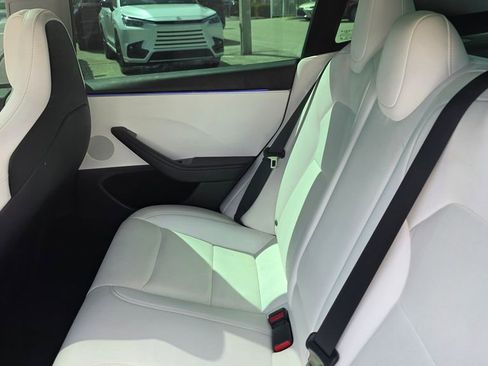 Used 2024 Tesla Model 3 Performance image 16
