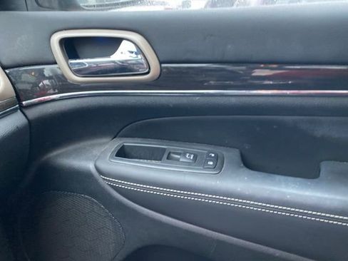 Used 2015 Jeep Grand Cherokee Overland image 25