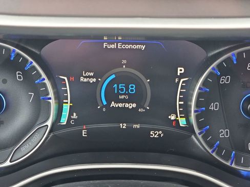 New 2026 Chrysler Pacifica Select w/ S Appearance Package image 16