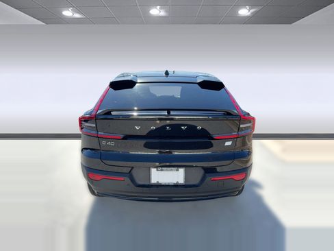 Certified 2023 Volvo C40 P8 Recharge Ultimate image 10
