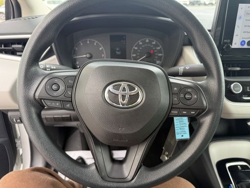 Certified 2024 Toyota Corolla LE FWD image 9