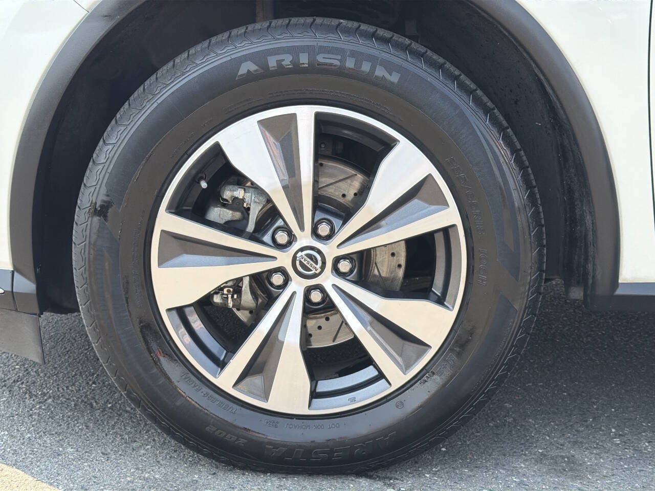 Used 2021 Nissan Murano SV AWD/4WD image 2