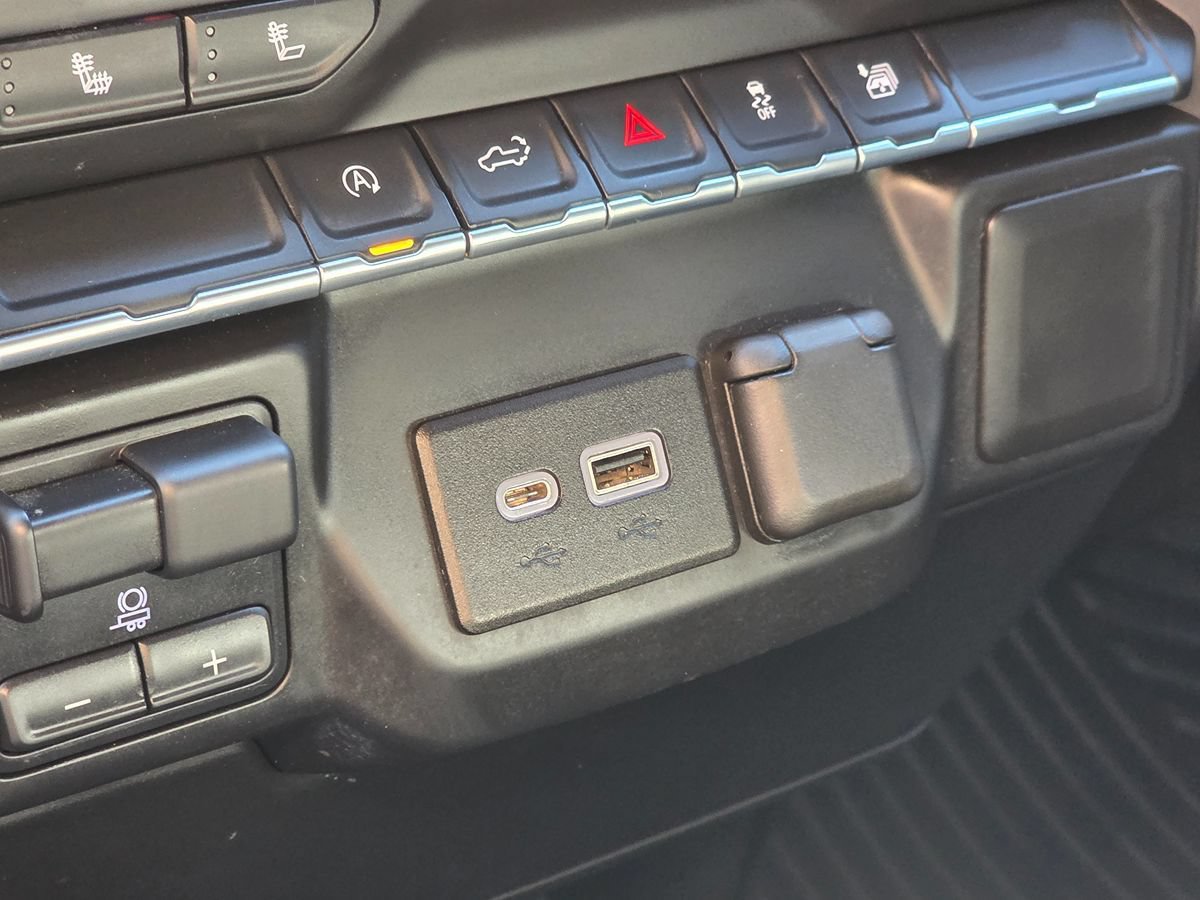 Used 2022 Chevrolet Silverado 1500 LT RWD image 45