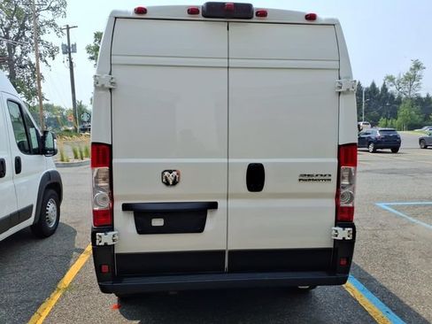 Used 2025 RAM ProMaster 2500 w/ Convenience Group FWD image 6