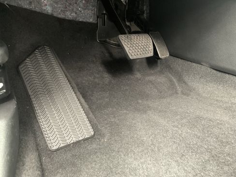 Used 2021 Honda CR-V Touring image 17