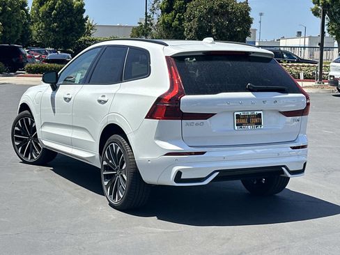 New 2026 Volvo XC60 T8 Ultra w/ Climate Package PRO AWD/4WD image 5