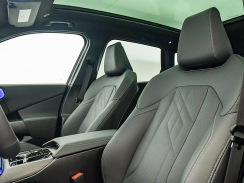 Used 2025 BMW X3 xDrive30i w/ M Sport Package image 19