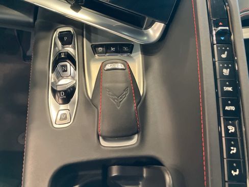 Used 2021 Chevrolet Corvette Stingray Premium Conv w/ 3LT image 22