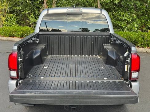 Used 2021 Toyota Tacoma SR5 w/ Technology Package AWD/4WD image 35