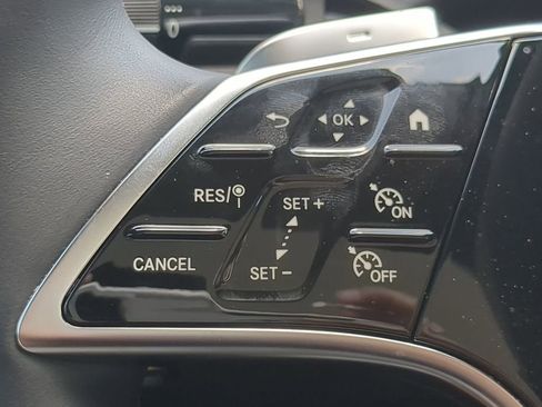 Used 2025 Mercedes-Benz E 350 4MATIC Sedan image 12