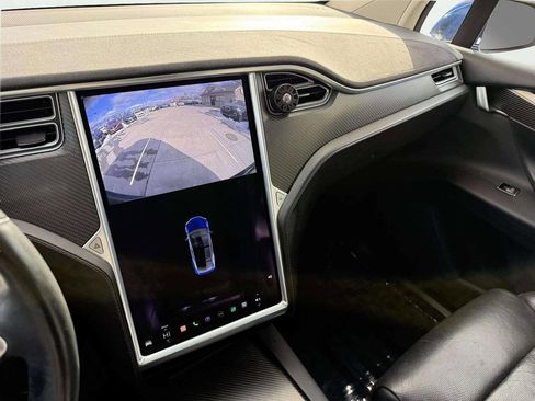 Used 2016 Tesla Model X 75D image 23