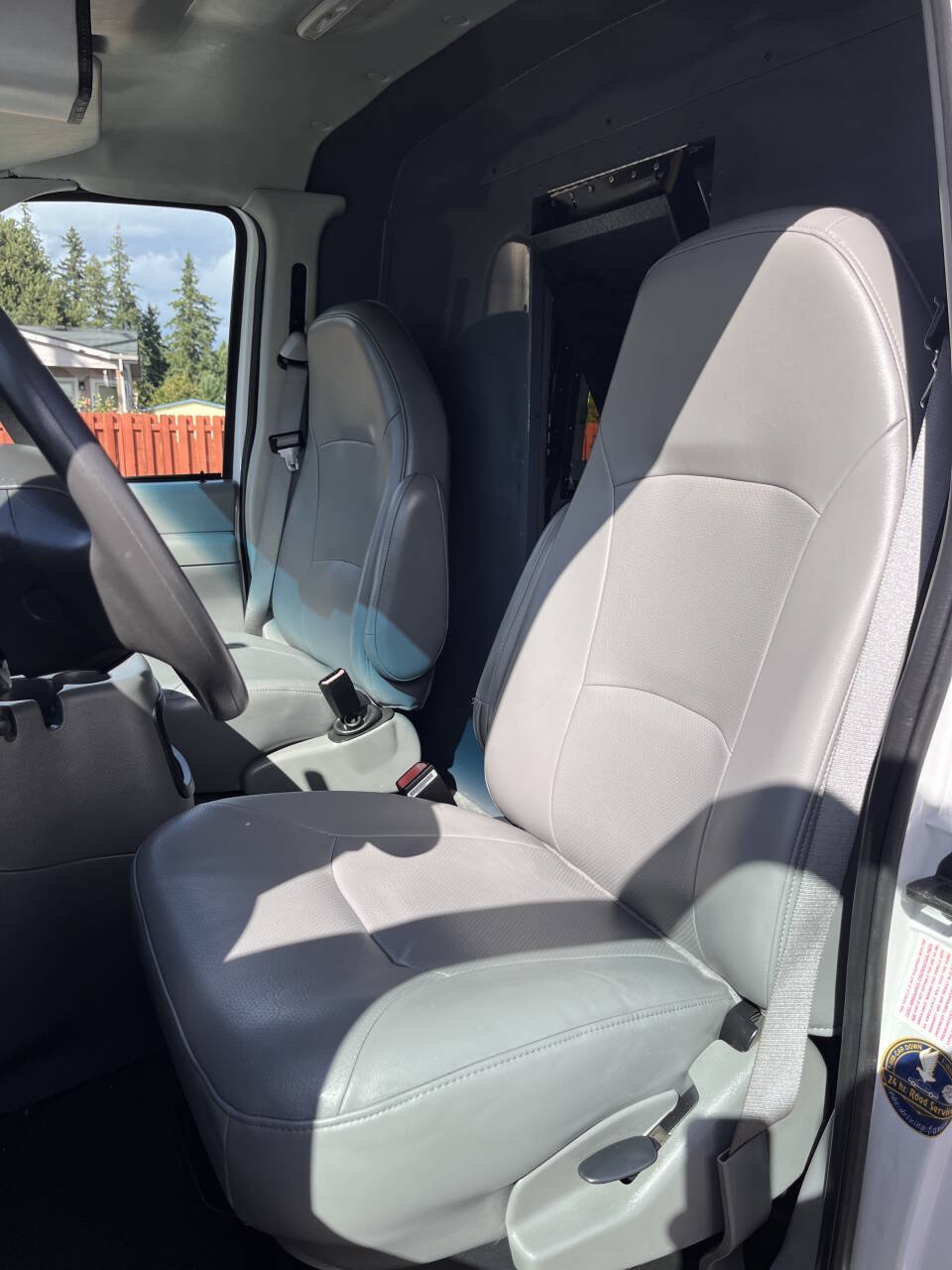 Used 2003 Ford E-350 and Econoline 350 Extended Super Duty RWD image 14