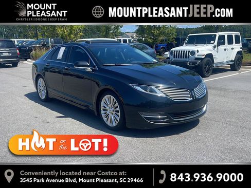 Used 2013 Lincoln MKZ FWD image 1