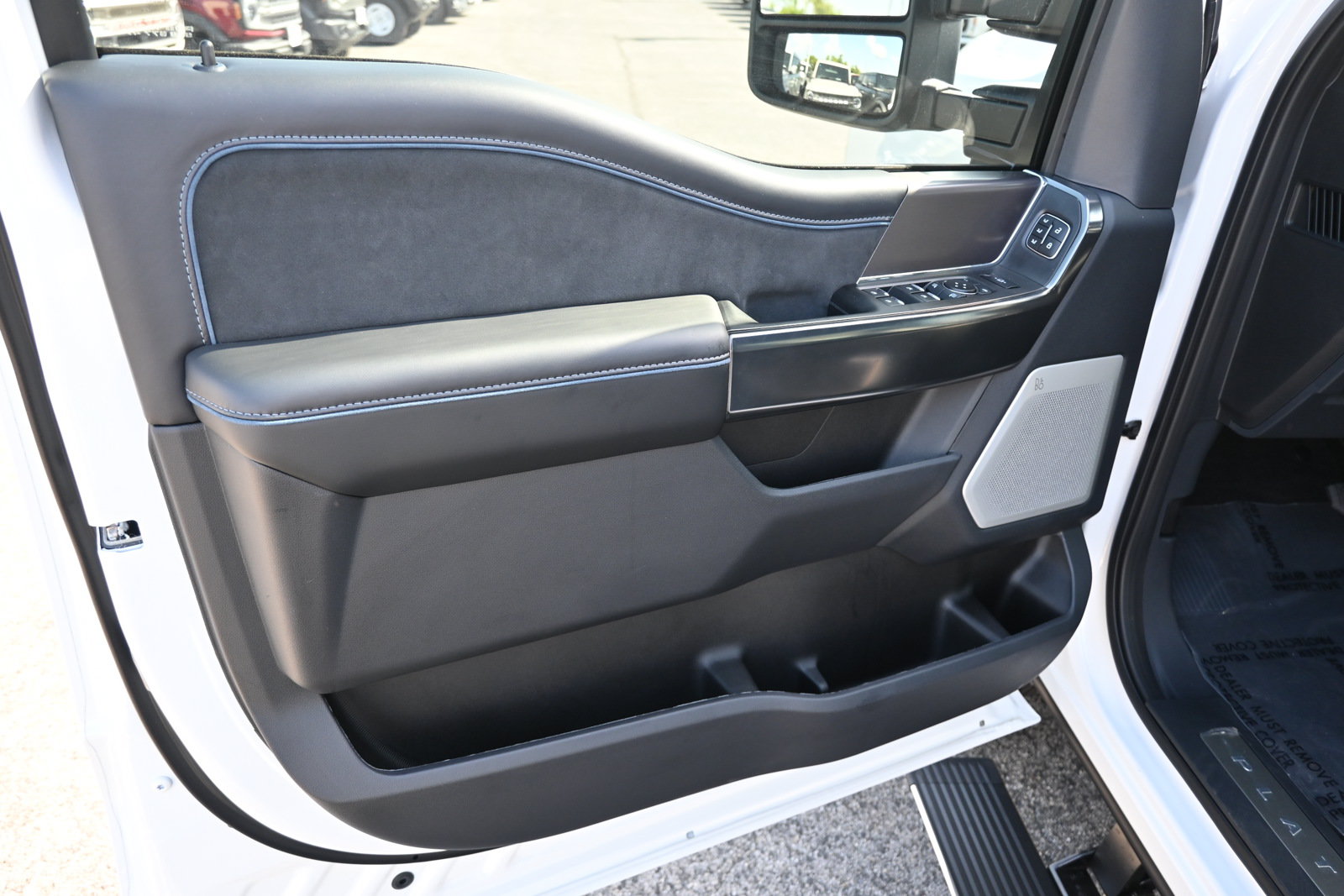 New 2026 Ford F250 Platinum AWD/4WD image 16