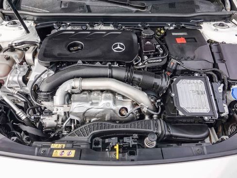 Used 2025 Mercedes-Benz CLA 250 image 27