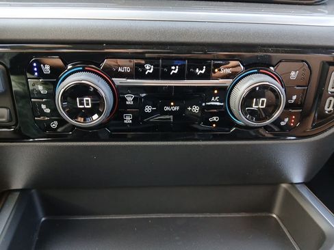 New 2026 Chevrolet Silverado 1500 High Country w/ High Country Premium Package AWD/4WD image 67
