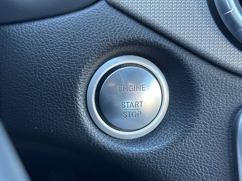 Used 2018 Mercedes-Benz CLA 250 image 34