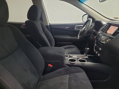 Used 2016 Nissan Pathfinder SV AWD/4WD image 21