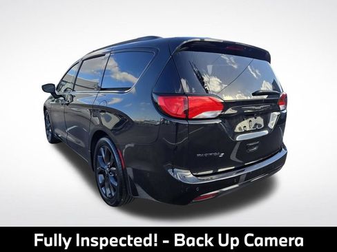 Used 2019 Chrysler Pacifica Touring-L Plus w/ Advanced Safetytec Group FWD image 5